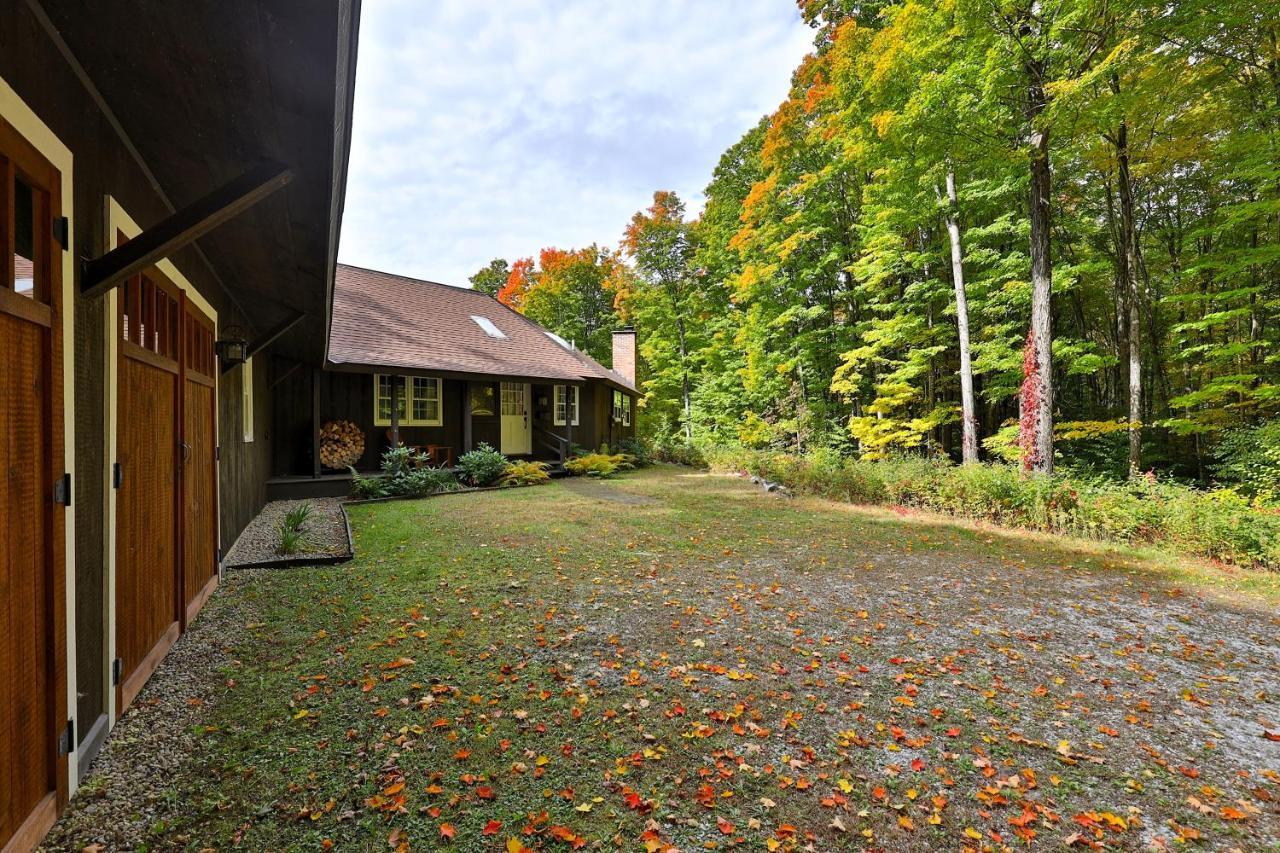 Forest Mountain Escape- Beautiful Mountaintop Escape In Mendon, Vt, 20 Min To Killington 14 To Pico, Home ภายนอก รูปภาพ
