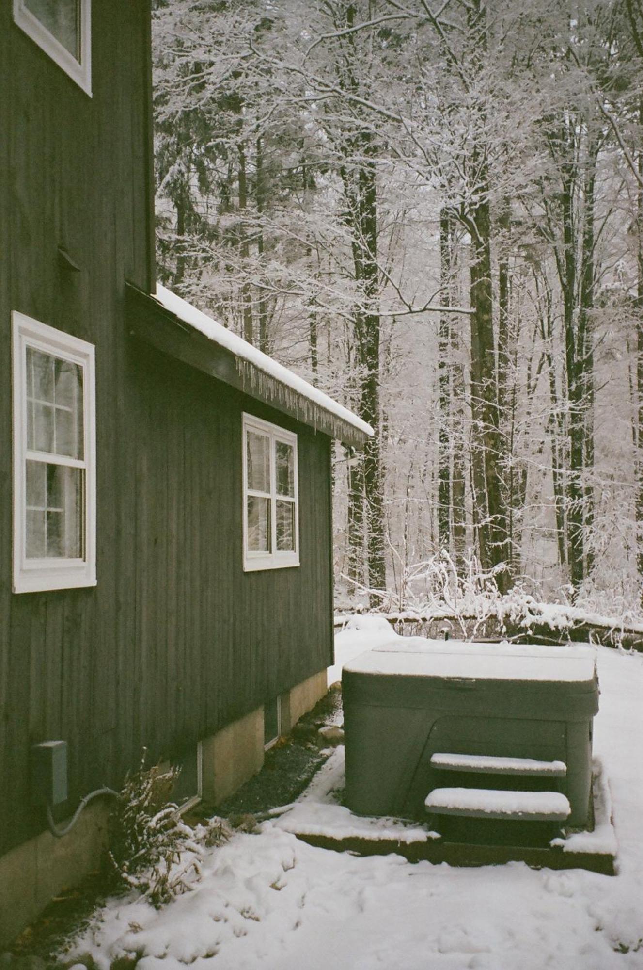 Forest Mountain Escape- Beautiful Mountaintop Escape In Mendon, Vt, 20 Min To Killington 14 To Pico, Home ภายนอก รูปภาพ